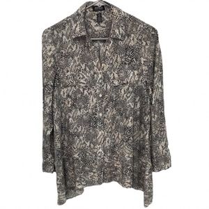 Jones New York, size small, snakeskin pattern, long sleeved with roll tabs